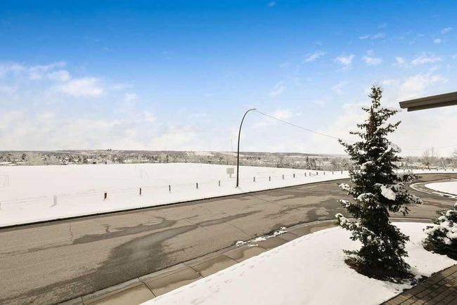 4 Range Green Nw, Home with 4 bedrooms, 2 bathrooms and 4 parking in Calgary AB | Image 27