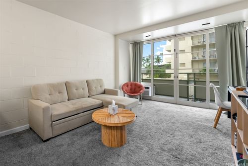 apt-212-445 Kaiolu St, Honolulu, HI, 96815-2246 | Card Image