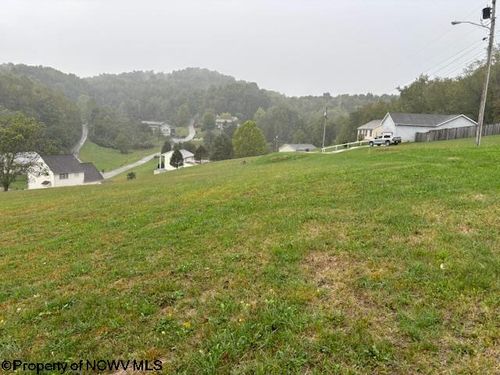 41 Overlook Dr, Buckhannon, WV, 26201-4073 | Card Image