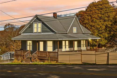 2330 Lincoln Hwy, Stoystown, PA, 15563-7820 | Card Image