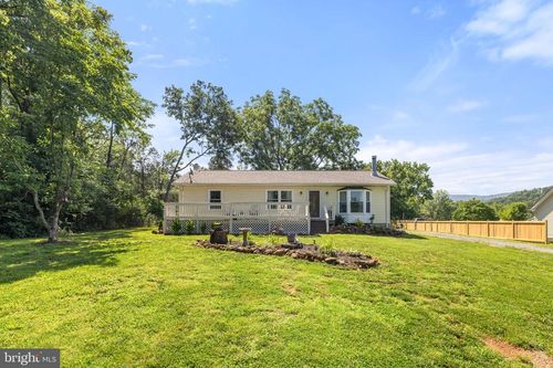 381 Youngs Dr, FRONT ROYAL, VA, 22630-4459 | Card Image