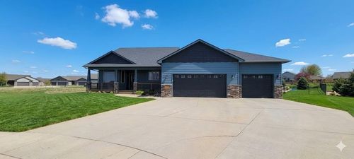 2401 E Baxter Cir, Sioux Falls, SD, 57108-4844 | Card Image