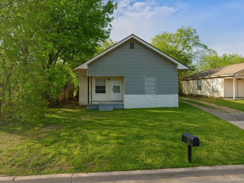 1217 High St, Fort Worth, TX, 76110-3946 | Card Image