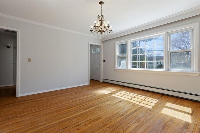 Formal Dining Room | Image 13