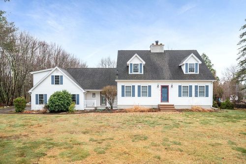 11 Witch Ln, Plaistow, NH, 03865-2233 | Card Image