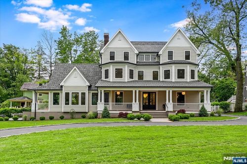 180 Union St, Montclair, NJ, 07042-2125 | Card Image