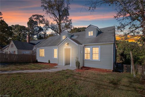 127 N Randolph Ave, Asheboro, NC, 27203-5831 | Card Image