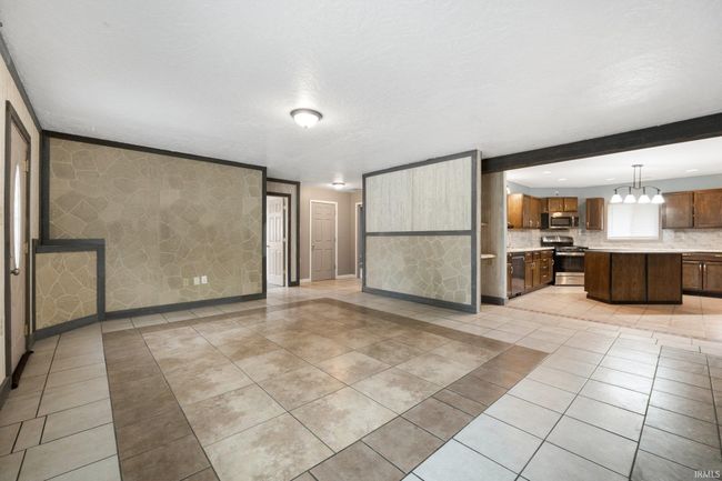 300 E Warfield St, House other with 3 bedrooms, 2 bathrooms and null parking in Garrett IN | Image 4