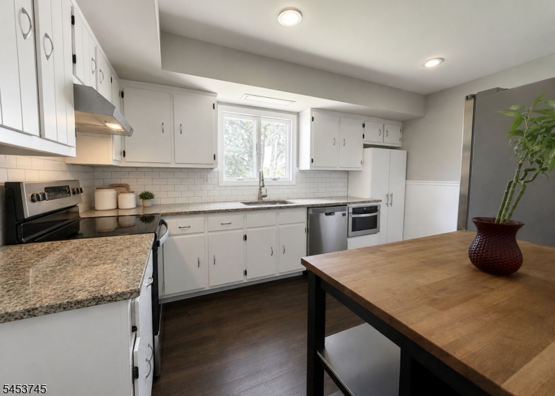 Residential Lease in Hillsborough Twp. 3