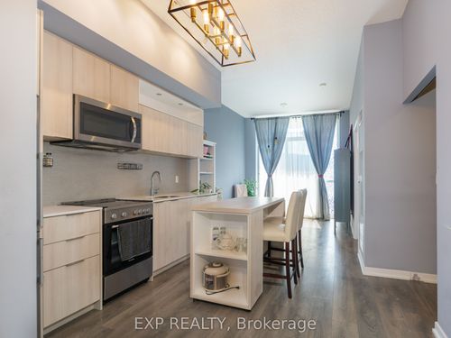 209-50 Forest Manor Road, North York, ON, M2J0E3 | Card Image