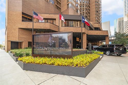 apt-2908-1111 Caroline St, Houston, TX, 77010-3046 | Card Image