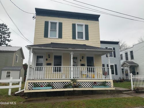 apt-2-9 James St, Saratoga Springs, NY, 12866-2558 | Card Image