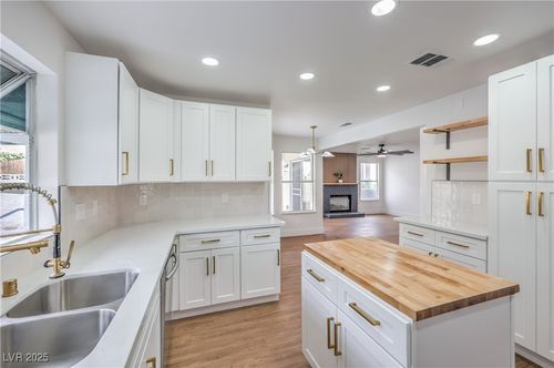 2107 Fountain Springs Drive, Henderson, NV, 89074 | Card Image