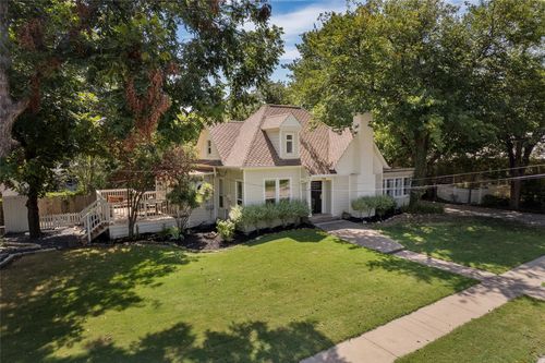 704 N College St, Mckinney, TX, 75069-2741 | Card Image