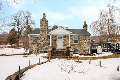 7 Overhill Rd, Stormville, NY, 12582-5408 | Card Image