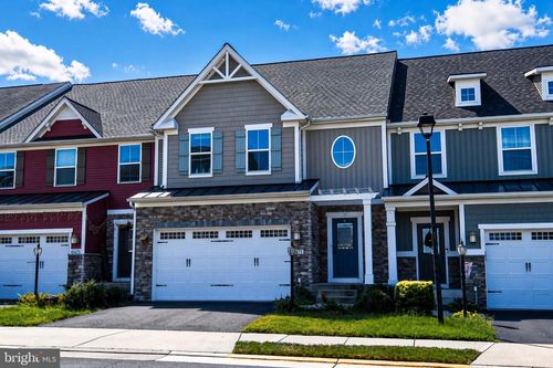 41673 Mcmonagle Sq, ALDIE, VA, 20105-6030 | Card Image