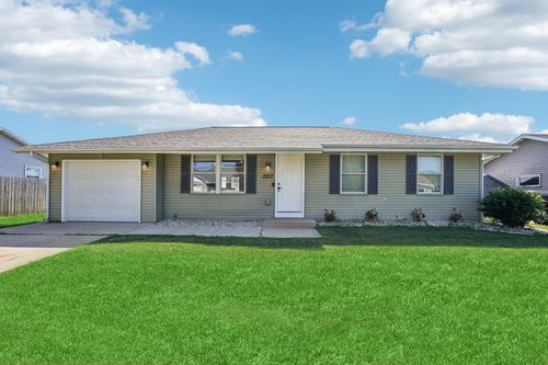 3317 Turnberry Drive, Janesville, WI, 53548 | Card Image