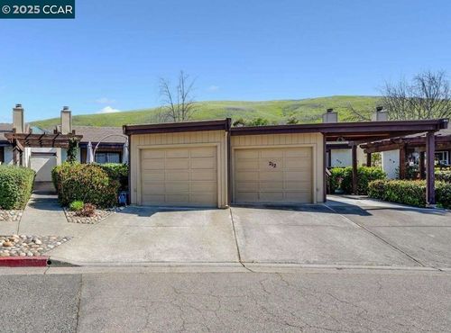216 Tangerine Ct, San Ramon, CA, 94583-3951 | Card Image