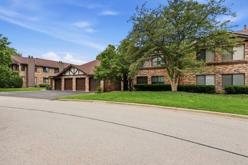 2a-6224 Trinity Dr, Lisle, IL, 60532-2835 | Card Image