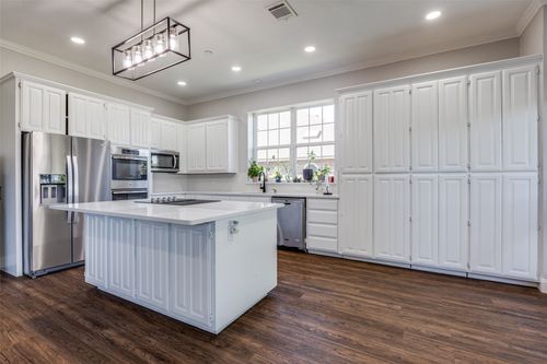 3001 Oak Springs Dr, Garland, TX, 75044-7827 | Card Image