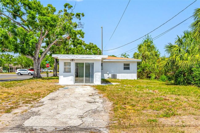 2350 38 Th Ave N, House other with 2 bedrooms, 2 bathrooms and null parking in ST PETERSBURG FL | Image 52