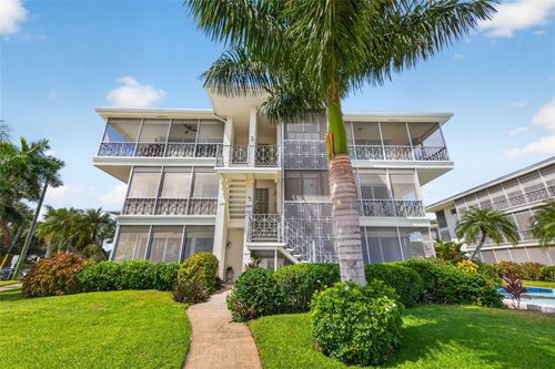 2-1000 N Shore Dr Ne, ST PETERSBURG, FL, 33701-1443 | Card Image