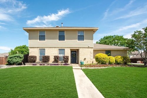 2621 Carmel Cir, Carrollton, TX, 75006-2710 | Card Image