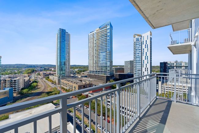 UNIT-1412 - 222 West Ave, Condo with 1 bedrooms, 1 bathrooms and 1 parking in Austin TX | Image 4