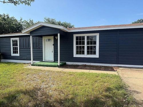5586 Pinson St, Fort Worth, TX, 76119-1723 | Card Image