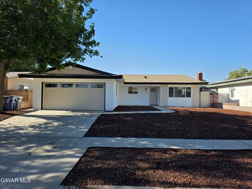 737 W Avenue H7, Lancaster, CA, 93534-1521 | Card Image