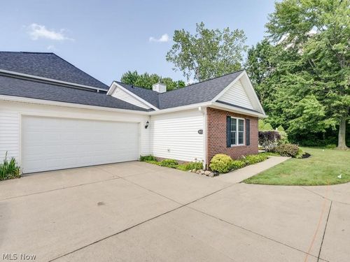 1972 Marsh Ln, Painesville, OH, 44077-4777 | Card Image