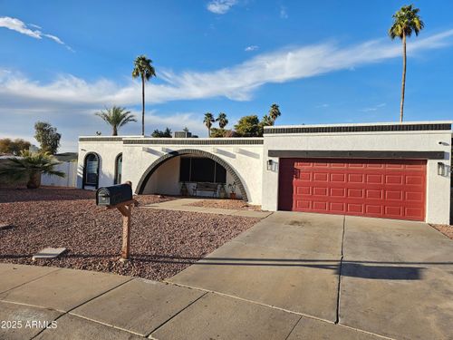 8227 N 47th Dr, Glendale, AZ, 85302-6403 | Card Image