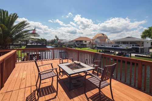 1006 Redfish St, Bayou Vista, TX, 77563-2710 | Card Image