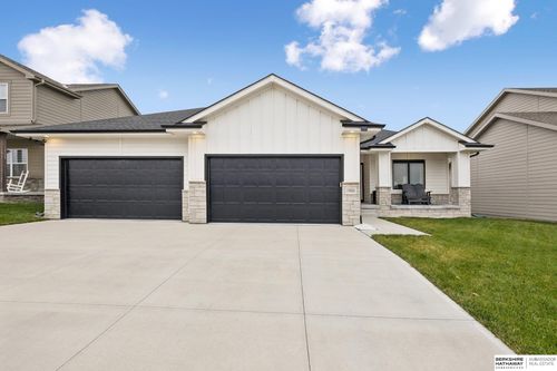 19904 Briar St, Gretna, NE, 68028-5079 | Card Image