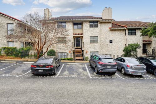 apt-911-7738 Chambers Rd, San Antonio, TX, 78229-2667 | Card Image
