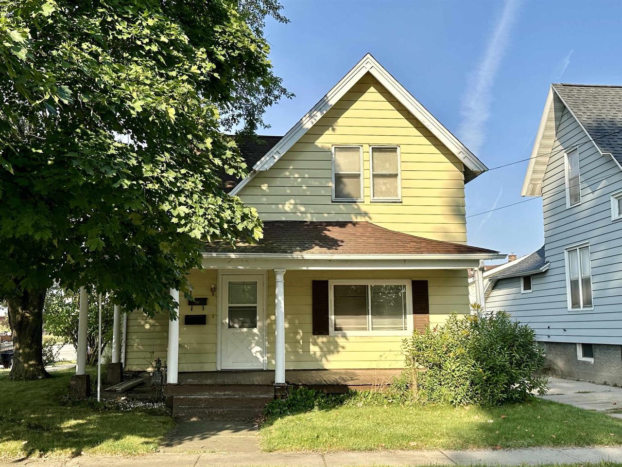 5th St, Menominee, MI 49858