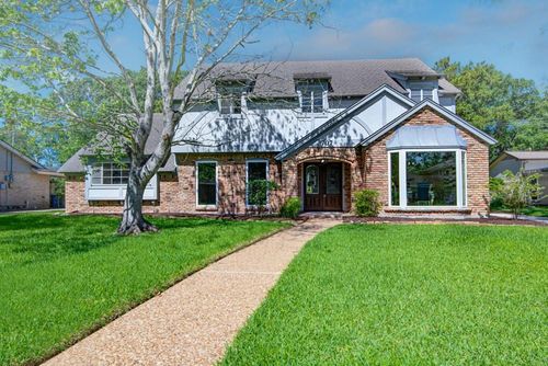 707 Baronridge Dr, Seabrook, TX, 77586-4216 | Card Image