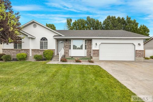 3951 Summerwood Ln, Ammon, ID, 83406-7538 | Card Image