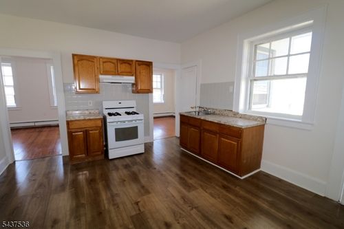 2-160 New York Ave, Newark, NJ, 07105-2005 | Card Image