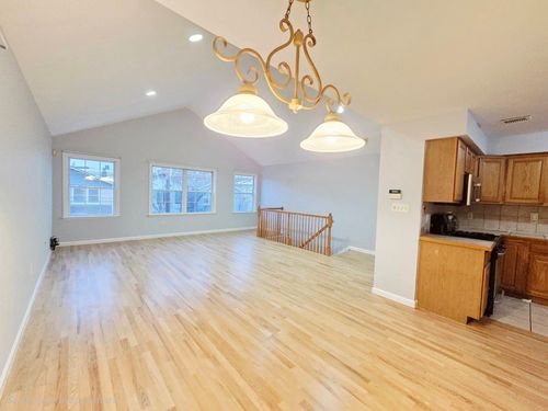 2-27 Jewett Ave, Jersey City, NJ, 07304-3015 | Card Image