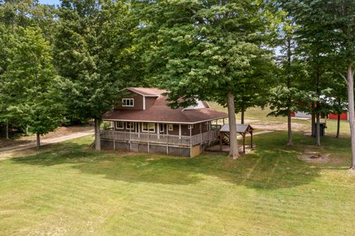 3213 S Carmean Rd, Thompsonville, MI, 49683-9106 | Card Image