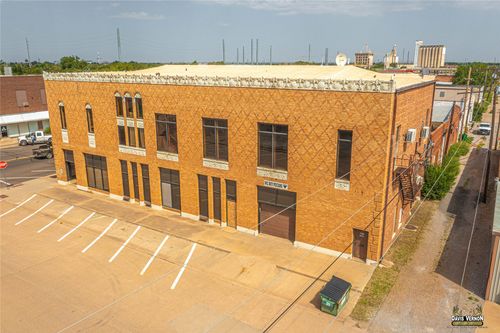 1423 Main St, Vernon, TX, 76384-3669 | Card Image