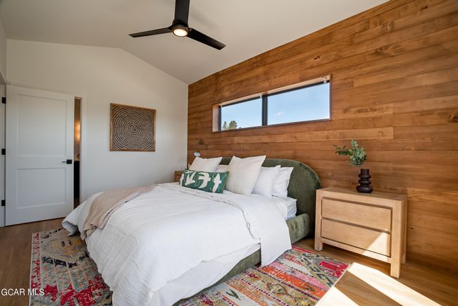 **Staged Photos of Bldg 1 (1058) | Image 22