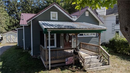 36 Warden St, Bath, NY, 14810-1253 | Card Image