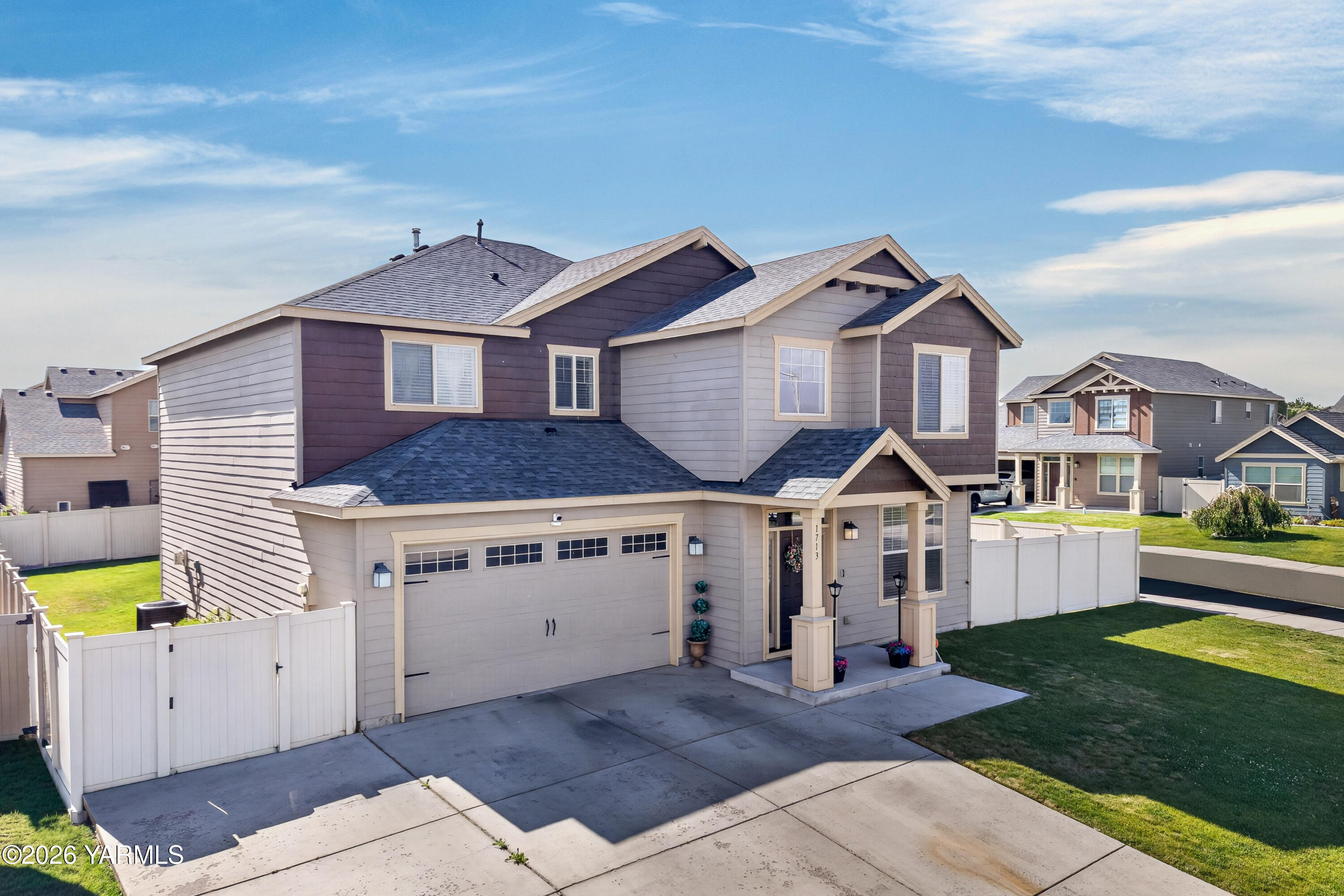 Residential in Sunnyside 5