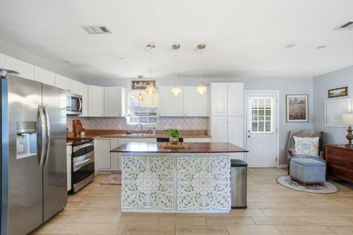 5471 Bonanza Dr, Gulf Breeze, FL, 32563-9548 | Card Image