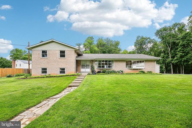 7410 Good Luck Rd, House other with 4 bedrooms, 3 bathrooms and null parking in LANHAM MD | Image 6