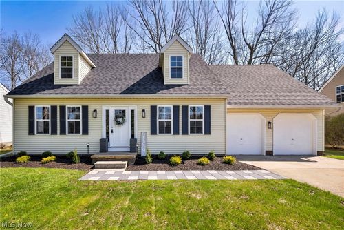 350 Nelmar Dr, Painesville, OH, 44077-5300 | Card Image