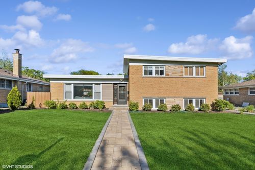 9351 Kostner Ave, Skokie, IL, 60076-1325 | Card Image