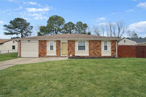 1249 Sir Kay Dr, Chesapeake, VA, 23323-2622 | Card Image